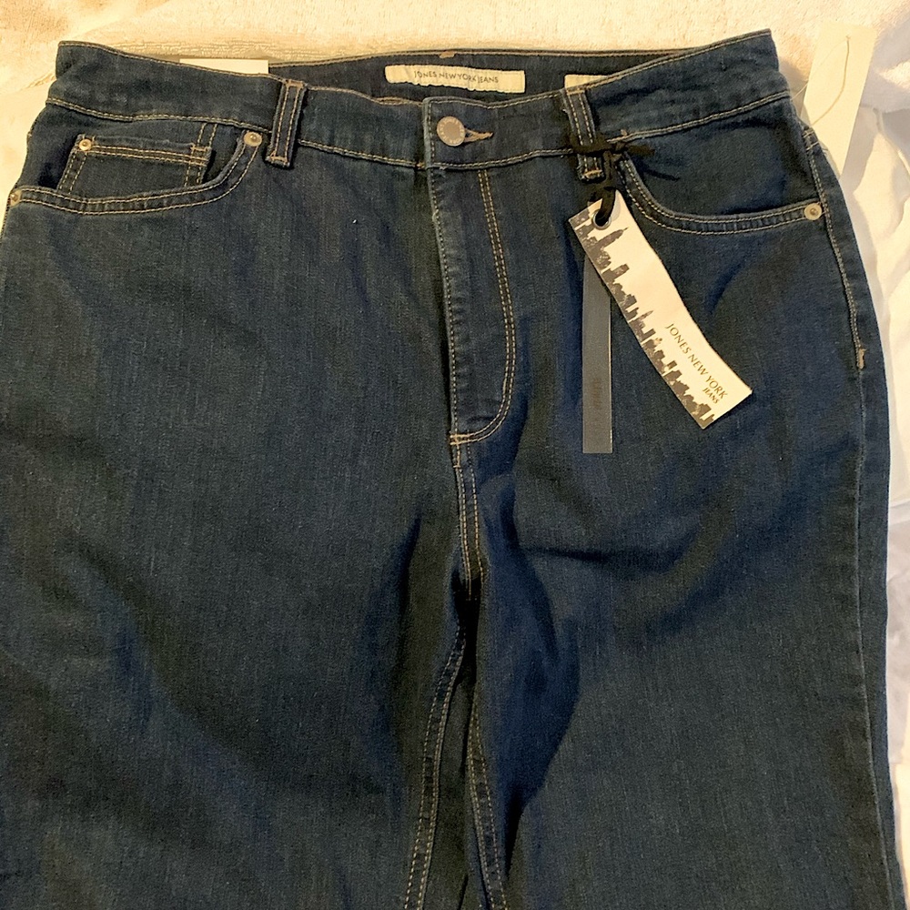 Secret Slimming Features (Ankle)